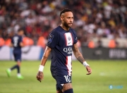 海星体育-内马尔在公牛比赛中关键助攻，高光表现引发热议！的简单介绍