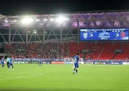 柔道大师赛掀起高潮，岭南雷豹队读秒扳平徽州雄狮队，高压逼抢奏功——中场绞杀压制对手的简单介绍
