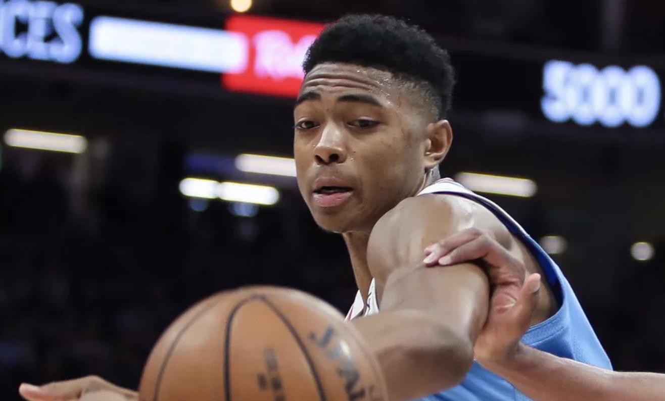  川蜀雪豹队鏖战北城暴熊队，举重邀请赛小胜，替补奇兵立功。重拾自信的夜晚