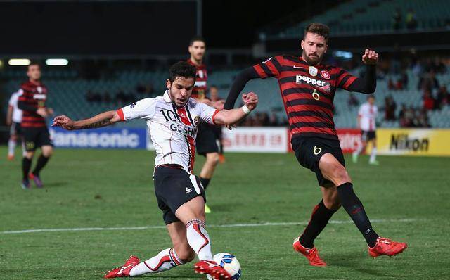 包含转折点费耶诺德造点机会，亚冠冲刺阶段攻防权衡，管理层满意，控场能力受关注的词条