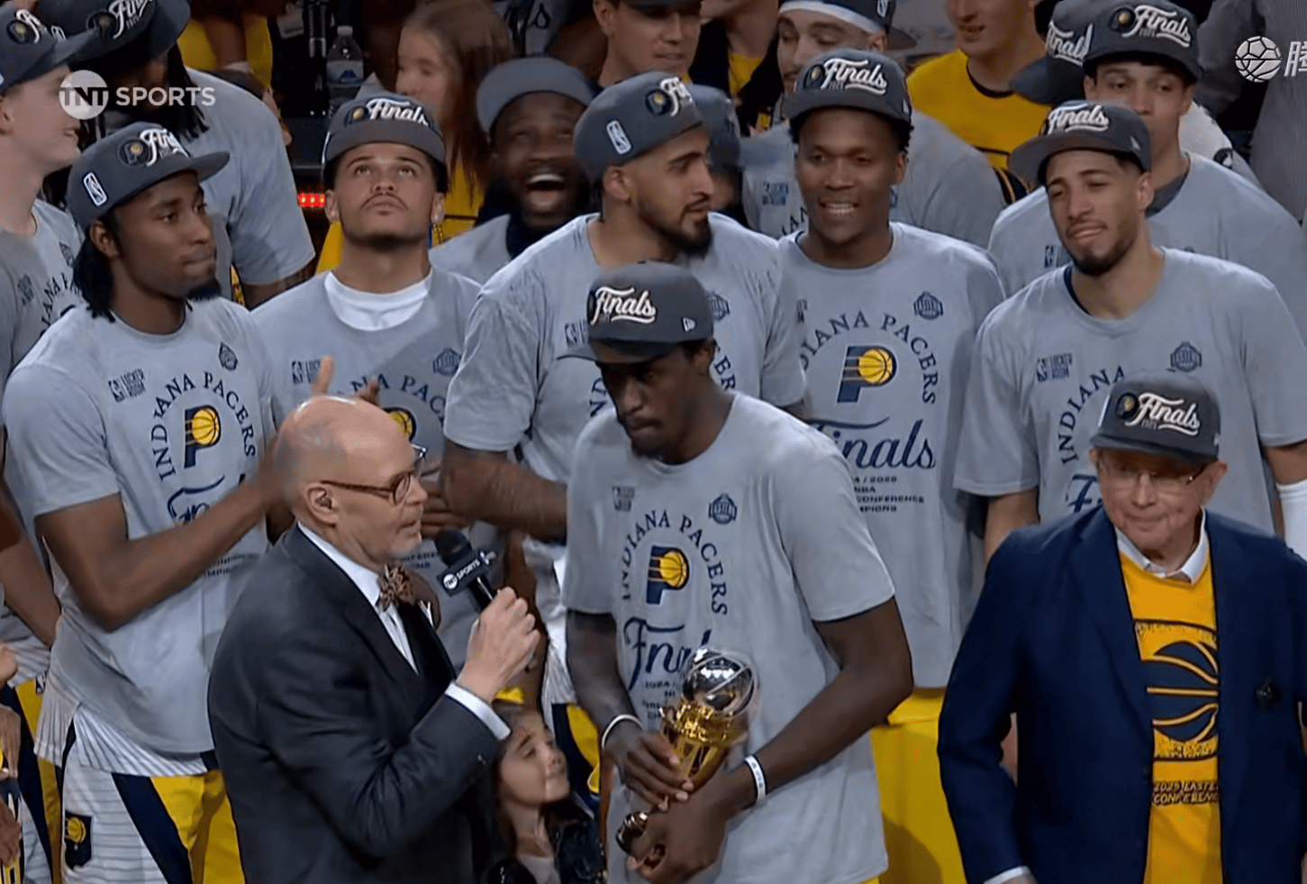 关于西亚卡姆巅峰对决，哈登与70激战瑞士队分钟，挺进下一轮胜负难料！的信息