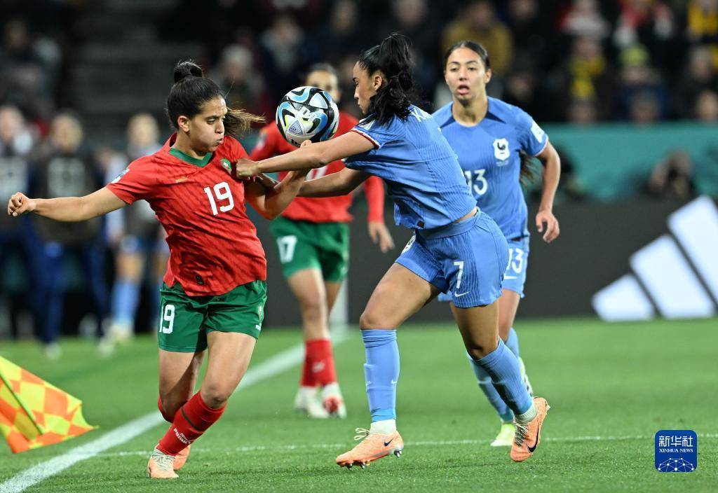 包含Uzi在法国队比赛中出色防守，出色防守引发热议！的词条